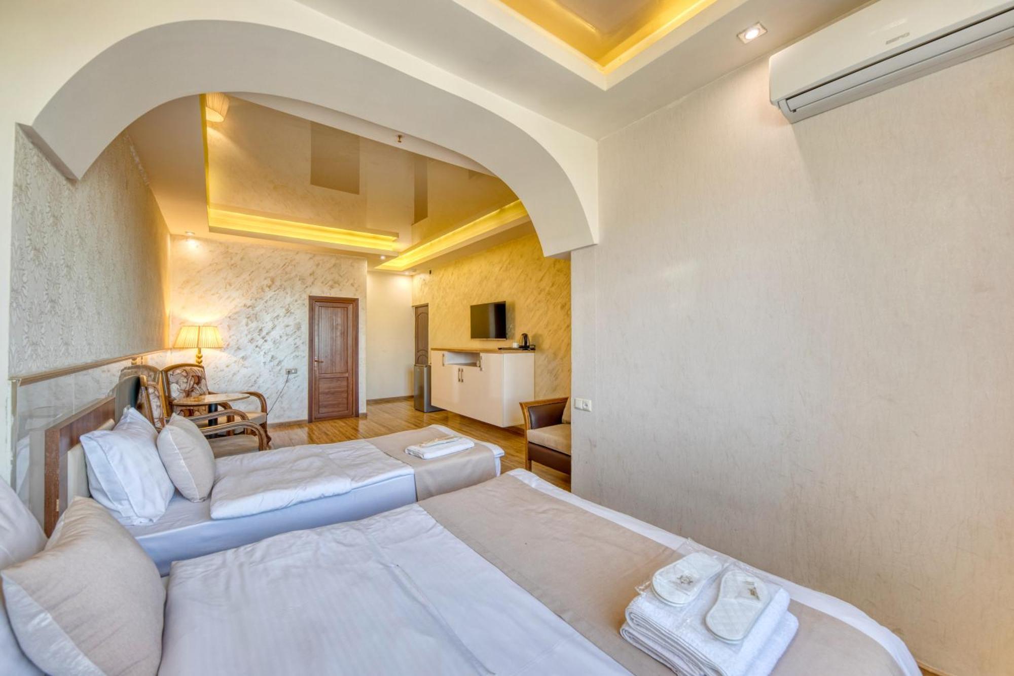 Hotel Aleppo